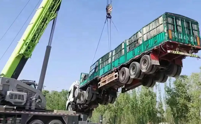 库尔勒道路脱困救援案例
